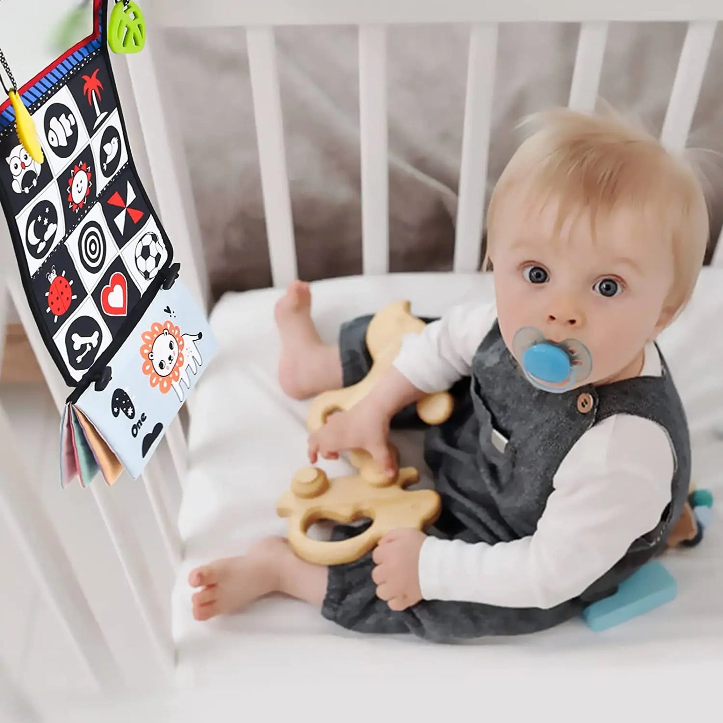 Baby Cloth Book with a built-in mirror